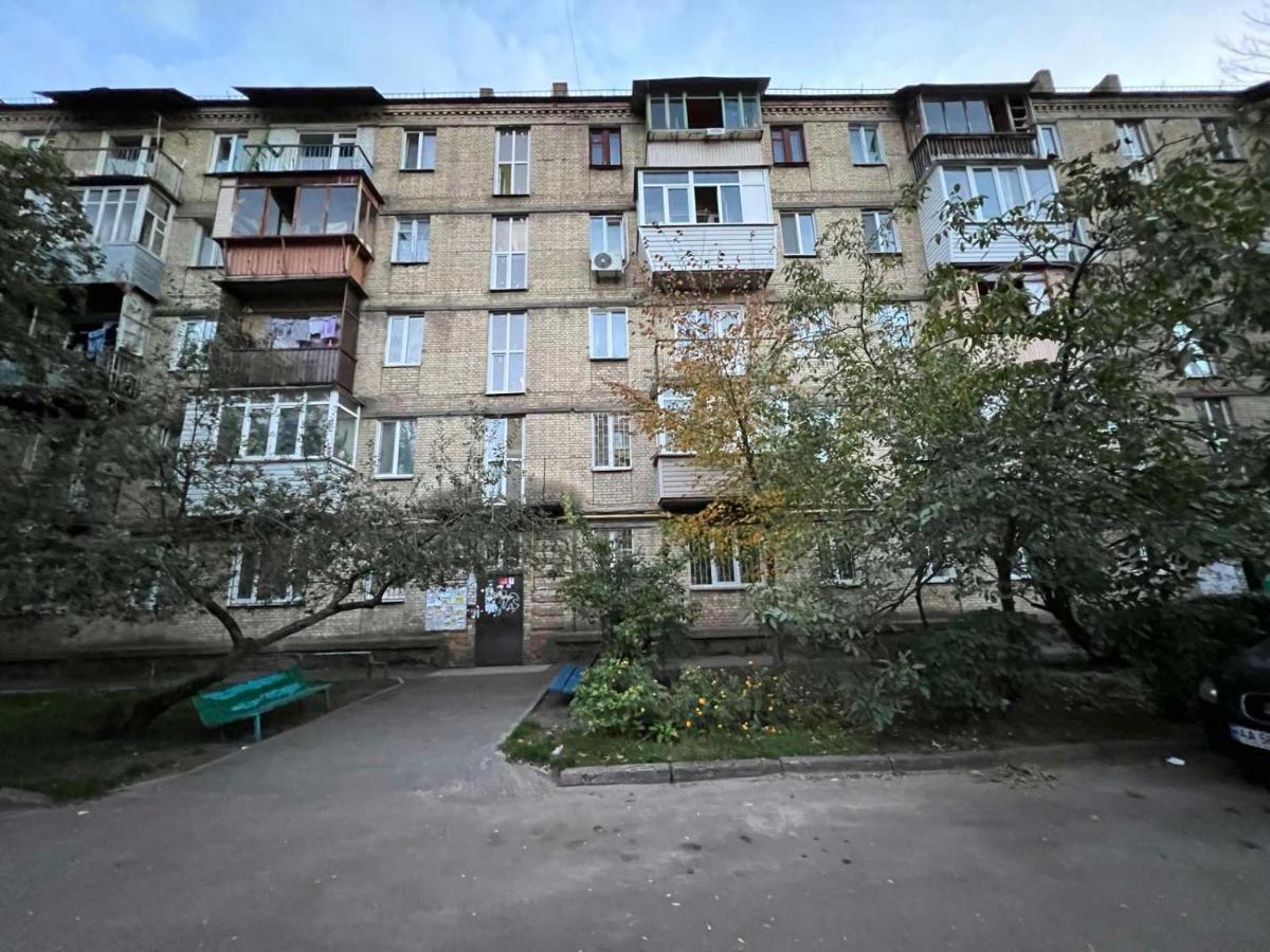 Apartment Near Metro Station Darnitsa Kyjev Exteriér fotografie